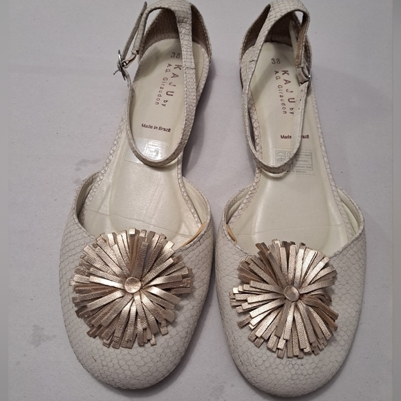 A.G. Giraudon Kaju Leather Flat With Fringe Pom - Picture 1 of 12